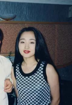 赖文峰现在是什么情况，和杨钰莹同居三年后分手，如今在乡下艰难度日