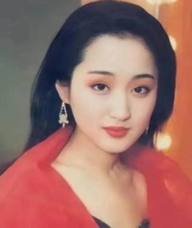 赖文峰现在是什么情况，和杨钰莹同居三年后分手，如今在乡下艰难度日