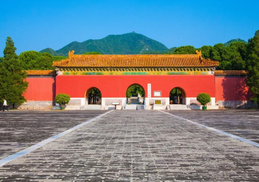 明十三陵值得去吗 明十三陵开放地宫参观的陵墓，值得你来看