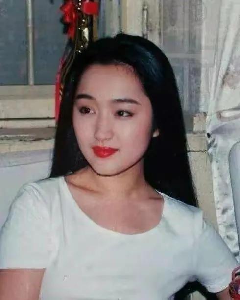 赖文峰现在是什么情况，和杨钰莹同居三年后分手，如今在乡下艰难度日