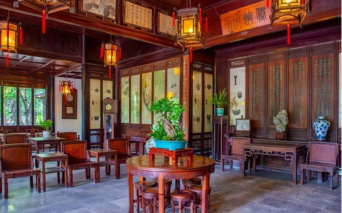 阖家欢乐与合家欢乐有什么区别，用法上有啥区别？发祝福语别弄错了
