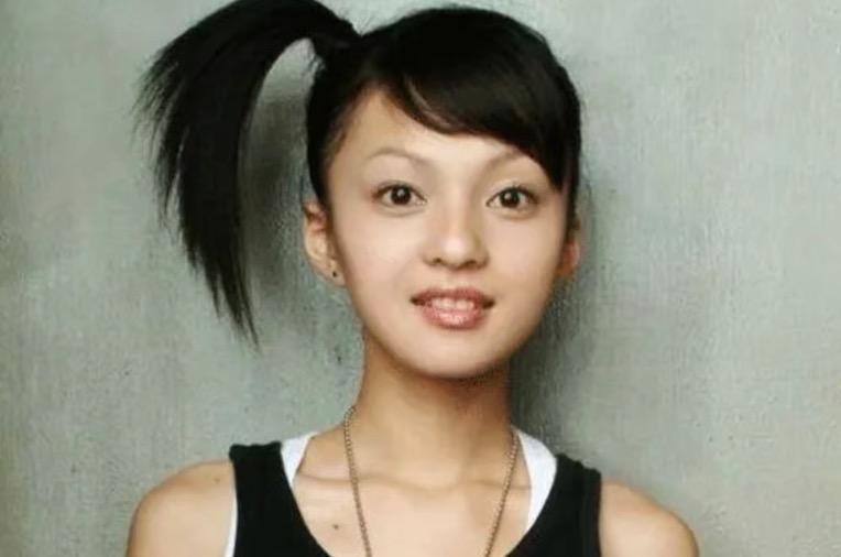 张韶涵经历了什么大事件：首谈被家人背叛，患病没钱治疗房产被转移险睡大街