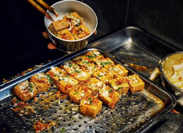 长沙有什么好玩的旅游景点（附热门景点+特色美食+路线推荐）