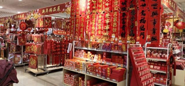 春节摆摊适合卖什么新产品 20个春节摆摊的小本生意