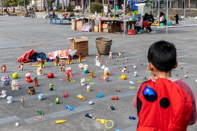 春节摆摊适合卖什么新产品 20个春节摆摊的小本生意